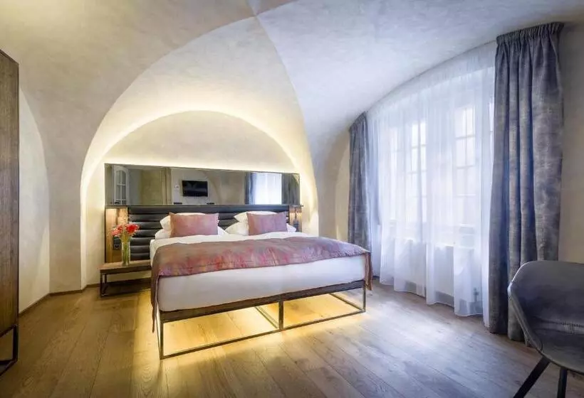 Quarto Estandar, Waldstein