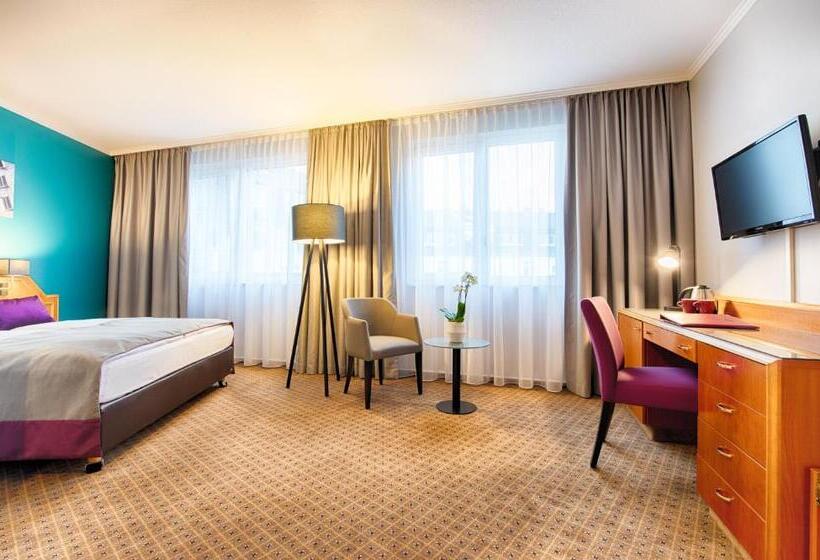 Номер Superior, Leonardo Hotel Düsseldorf City Center