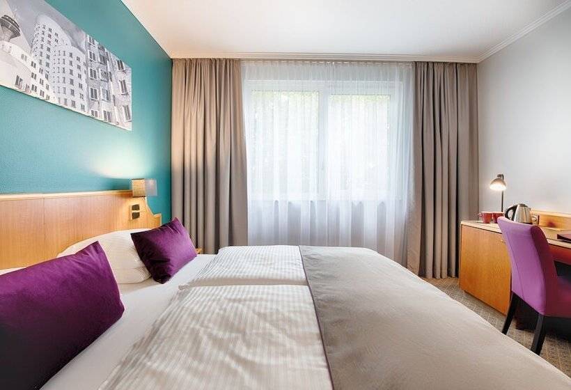 Номер Комфорт, Leonardo Hotel Düsseldorf City Center