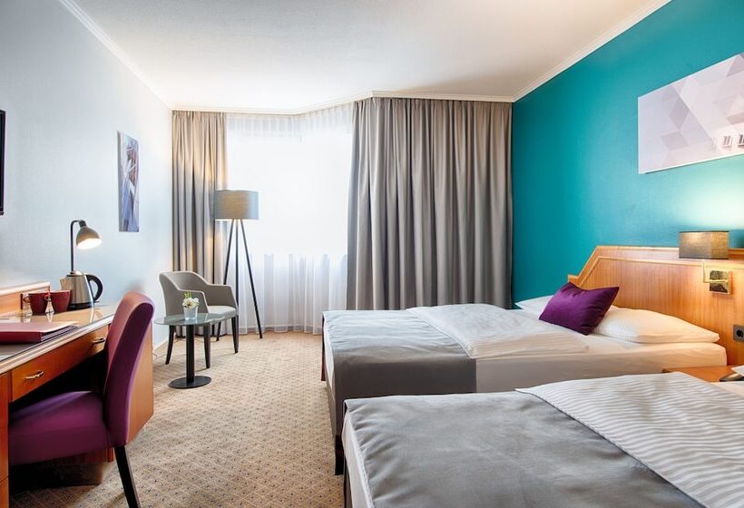 컴포트 트리플 룸, Leonardo Hotel Düsseldorf City Center