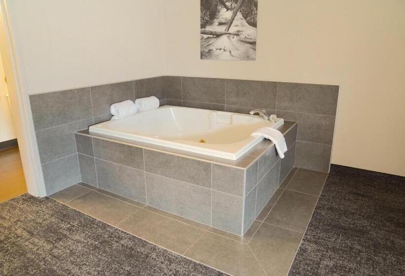 Люкс Кровать Кинг, Ruby Sandpoint