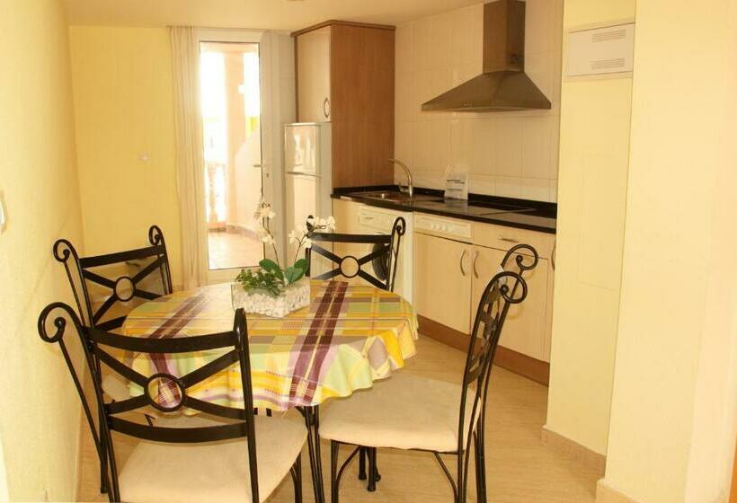 带2个卧室的公寓, Apartamentos Marcomar 3000