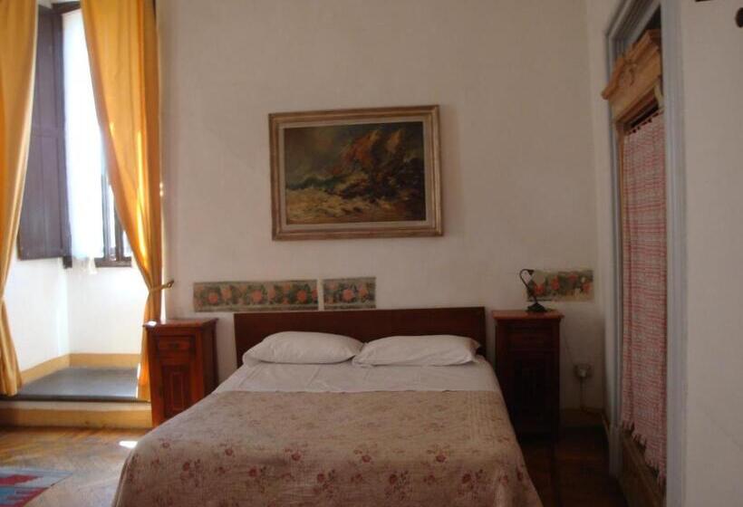 スタンダードトリプルルームの外観-バスルーム, Albergo San Giovanni
