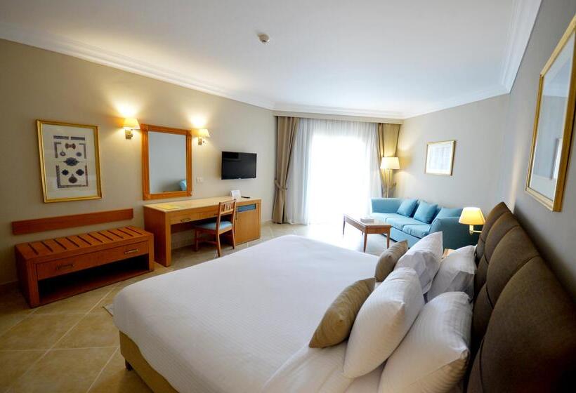 プールの見えるデラックスルーム, Aurora Oriental Resort Sharm El Sheikh