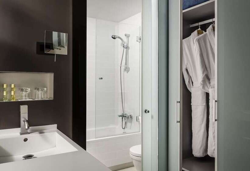 اتاق استاندارد, Ikonik Anglí