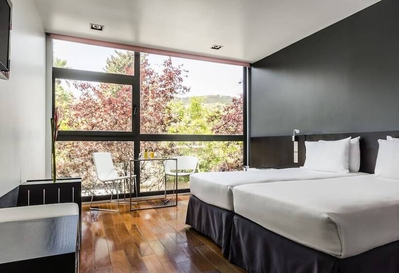 اتاق استاندارد, Ikonik Anglí