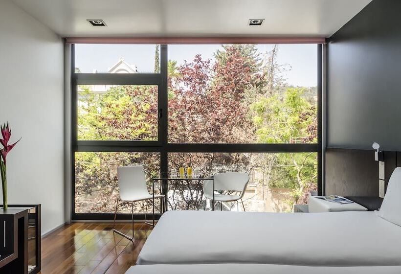 اتاق استاندارد, Ikonik Anglí