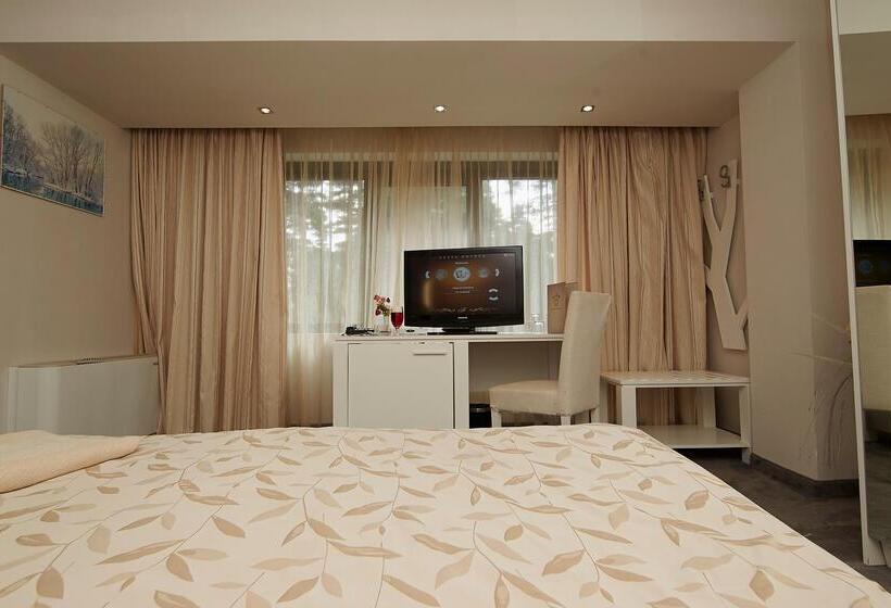 スイート, Festa Chamkoria Apartments