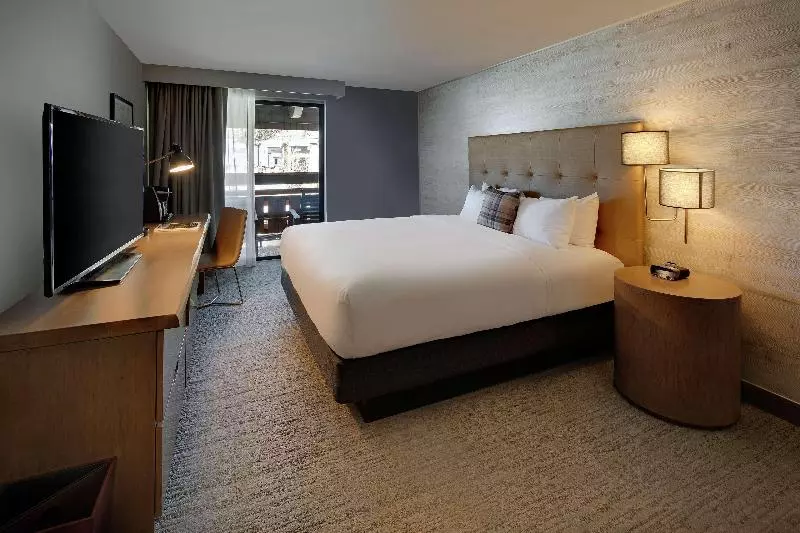 バルコニー付きスタンダードルーム, Highline Vail  A Doubletree By Hilton
