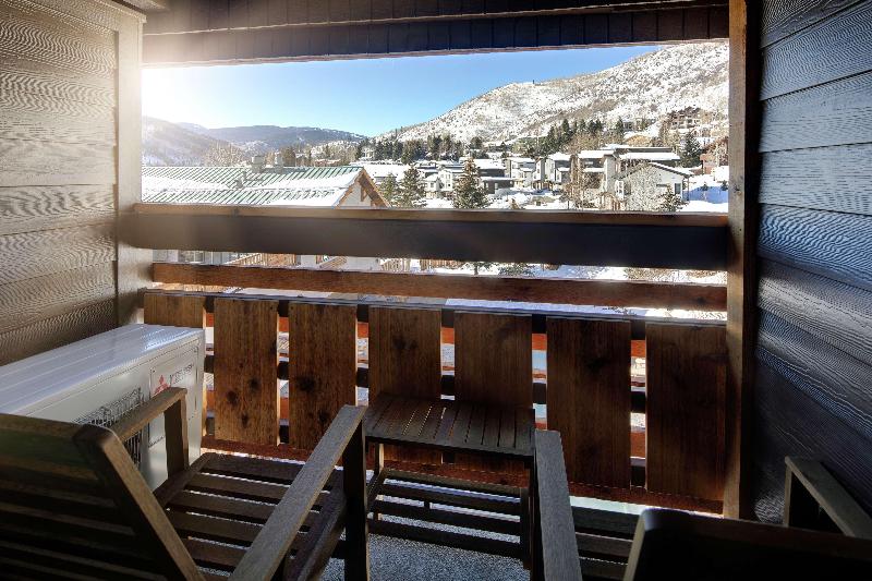 Номер Стандарт с Балконом, Highline Vail A Doubletree By Hilton