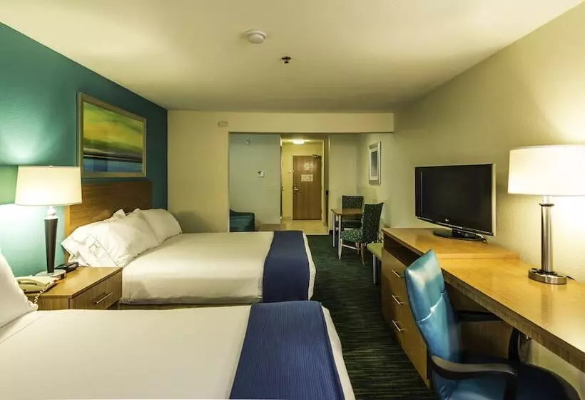 スイート, Holiday Inn Express Hotel & Suites Jacksonville Blount Island, An Ihg