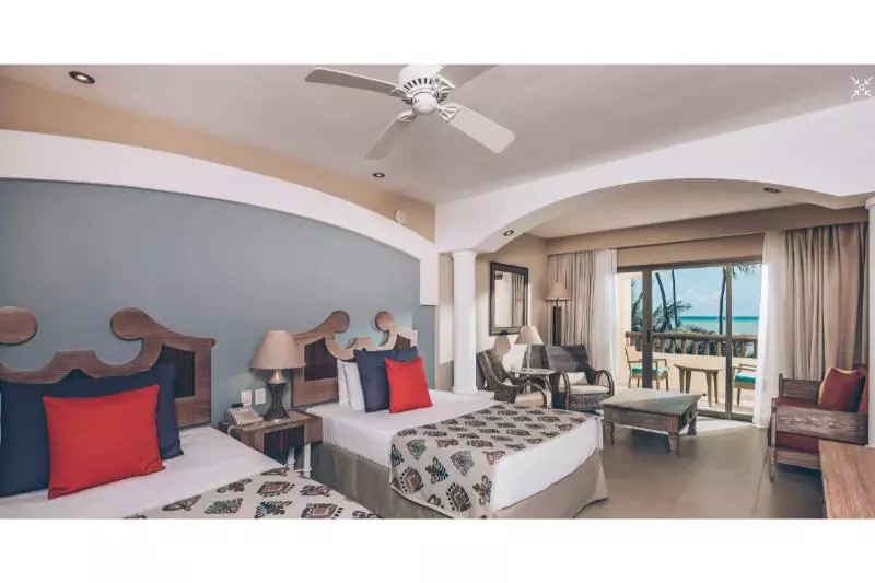 سوییت جونیور با چشم‌انداز دریا, Iberostar Waves Bahia - All Inclusive