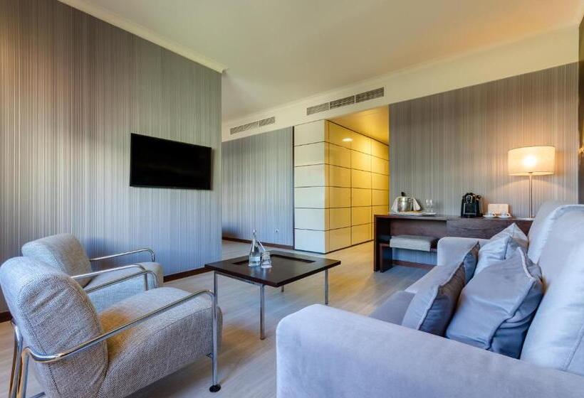 سوییت جونیور, Olissippo Oriente