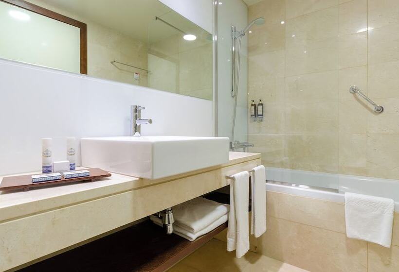 سوییت جونیور, Olissippo Oriente