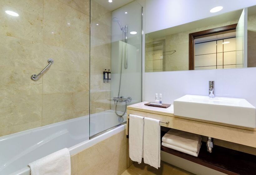 سوییت جونیور, Olissippo Oriente