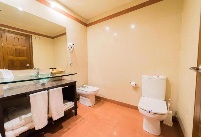 سوییت جونیور, Palacio San Facundo