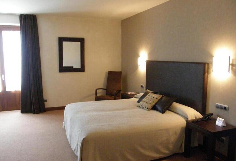 اتاق استاندارد با بالکن, Palacio San Facundo