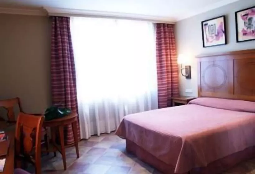 スタンダードルーム, Pamplona Villava