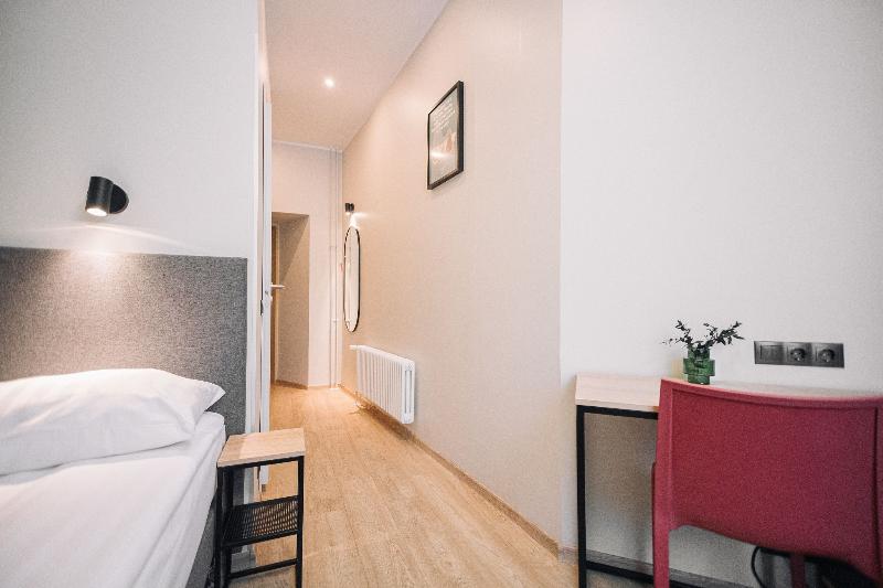 اتاق استاندارد یک نفره, Rija Old Town