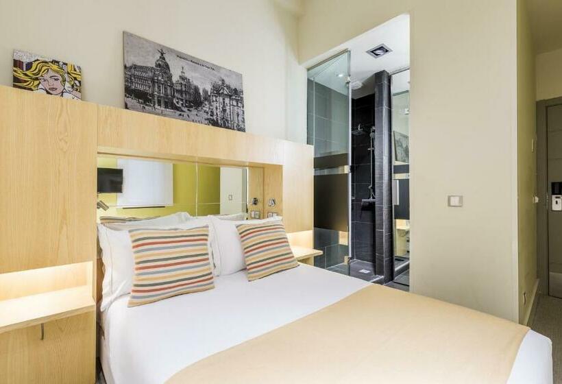 اتاق استاندارد یک نفره, Room Mate Alicia