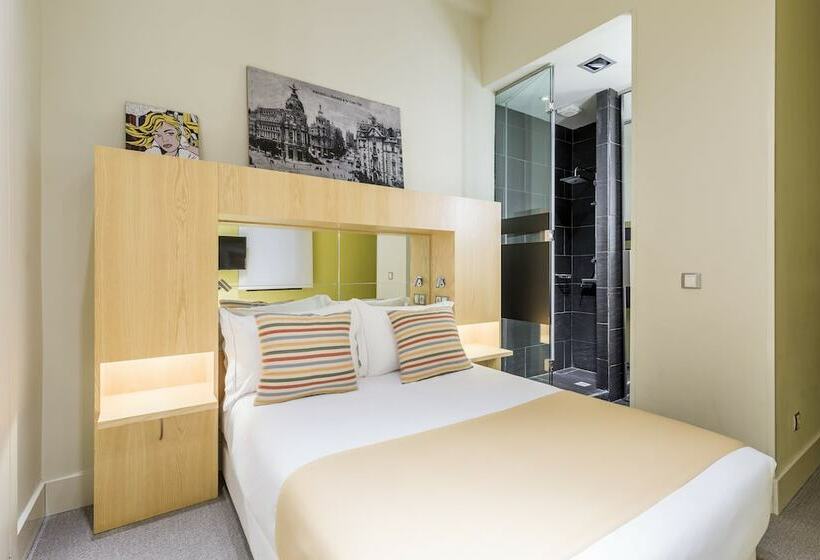 اتاق استاندارد یک نفره, Room Mate Alicia