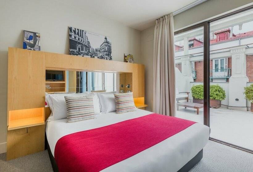 اتاق اجرایی, Room Mate Alicia