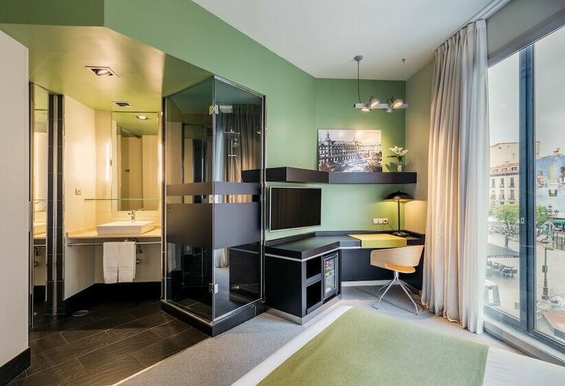 اتاق استاندارد, Room Mate Alicia