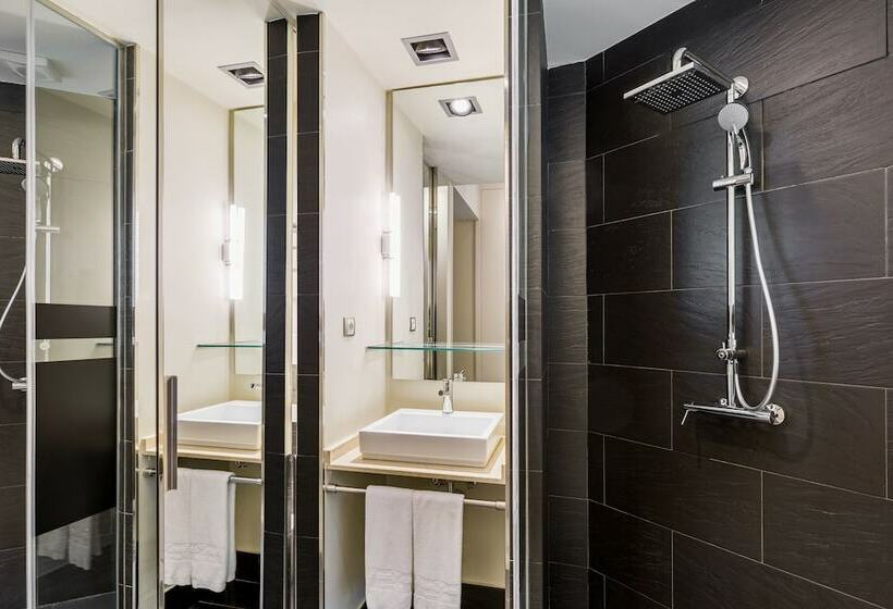 اتاق استاندارد, Room Mate Alicia