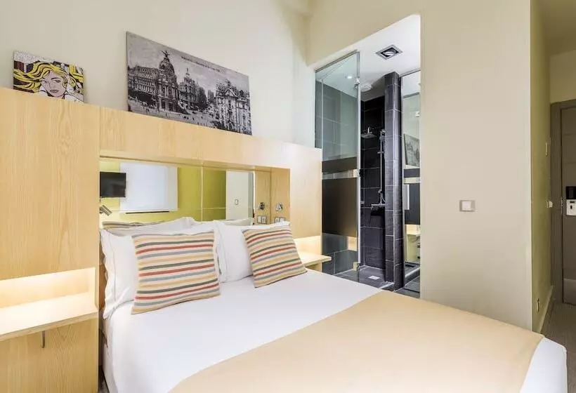 اتاق استاندارد یک نفره, Room Mate Alicia