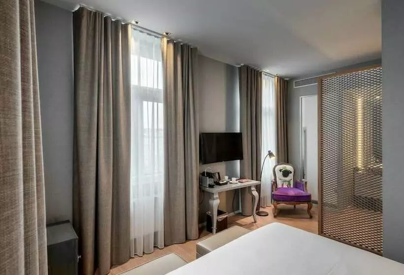 Executive-huone, 987 Design Prague