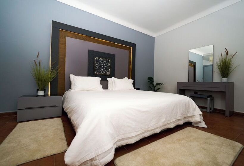 Chambre Standard Individuelle, Bab Mansour