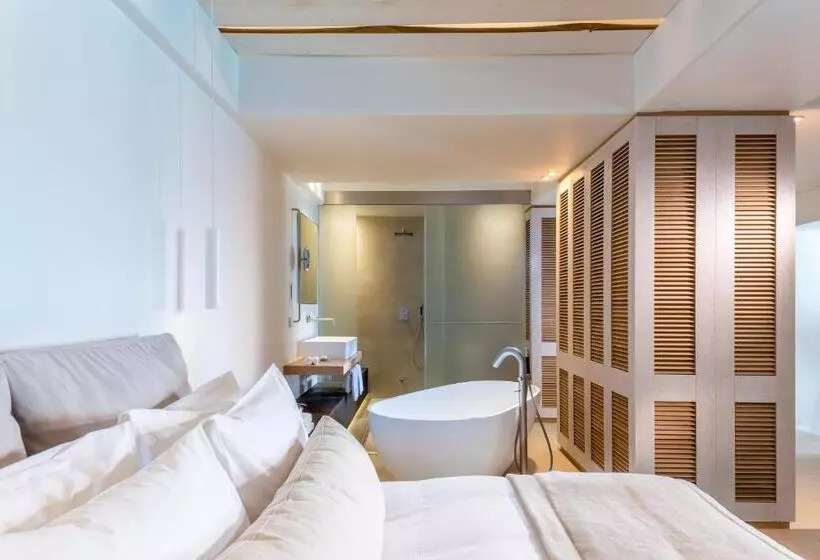 Suite with Pool, Bill & Coo Mykonos  The Leading Hotels Of The World