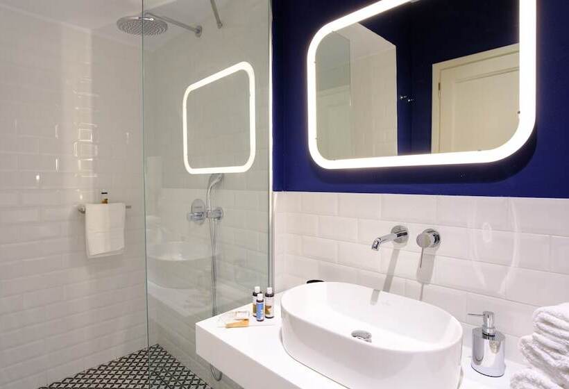 프리미엄 룸, Bourtzi