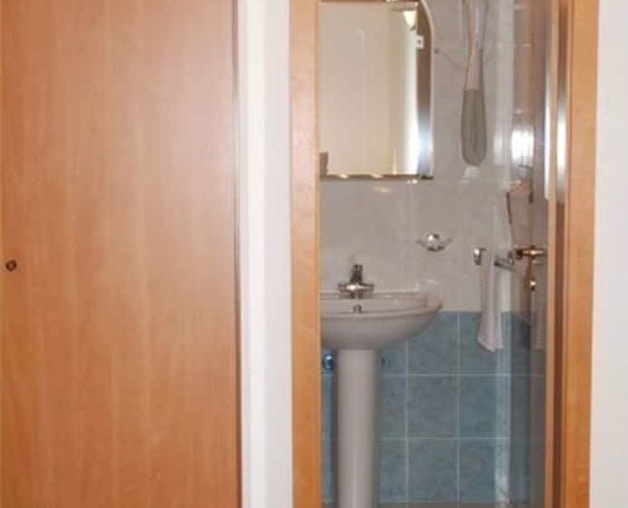 غرفة قياسية فردية, Citti