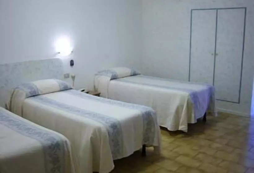 اتاق استاندارد سه نفره, Citti