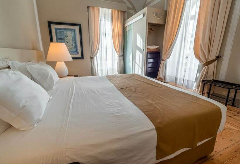 스탠다드 룸, De Moura