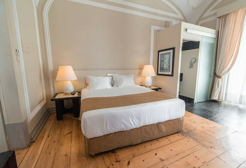 스탠다드 룸, De Moura