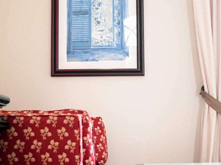 수피리어 룸, De Moura