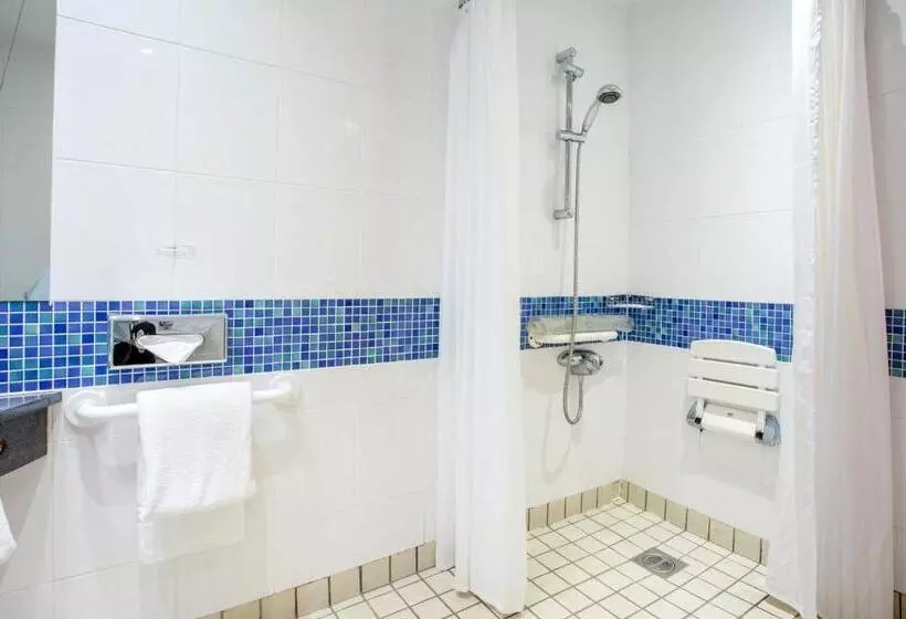 اتاق استاندارد برای معلولان, Holiday Inn Express Dunfermline, An Ihg