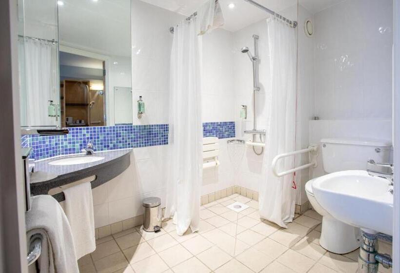 身障者適用スタンダードルーム, Holiday Inn Express Dunfermline, An Ihg