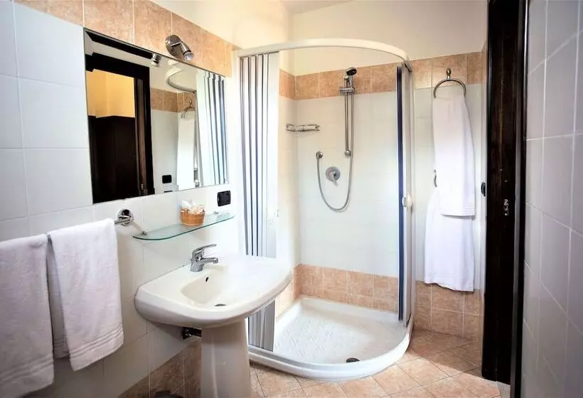 Standard-huone, Marabel