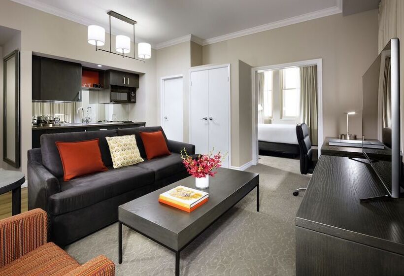 סוויטה, One King West Hotel And Residence