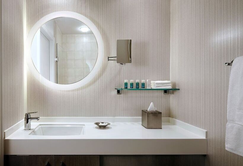 디럭스 스위트, One King West Hotel And Residence