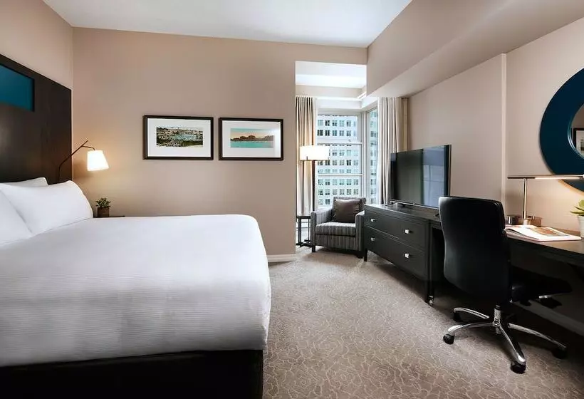 سوییت لوکس, One King West Hotel And Residence