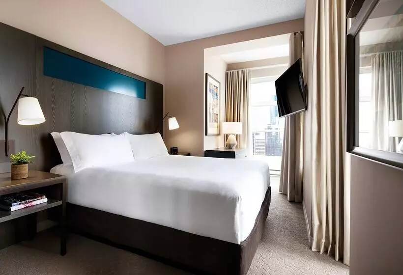 سوییت, One King West Hotel And Residence