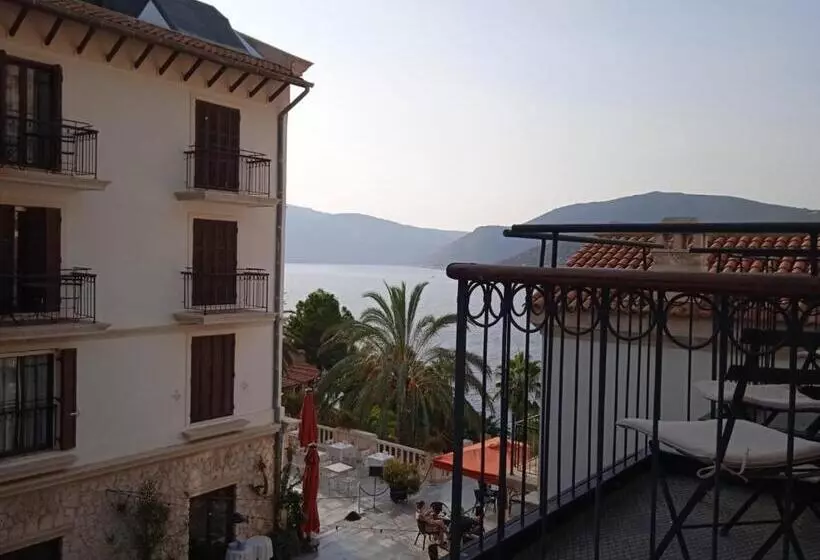 اتاق اساندارد با چشمانداز جانبی به دریا, Patara Prince Hotel & Resort Special Category