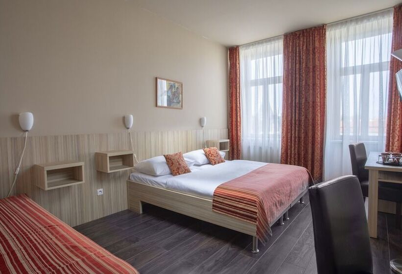 اتاق استاندارد یک نفره, Prague Centre Plaza