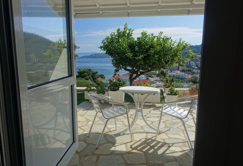 オーシャンビュースタンダードルーム, Rene