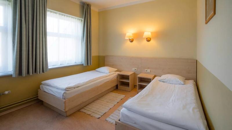 اتاق خانوادگی, Rija Domus