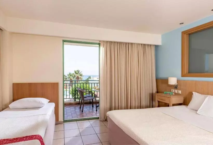 اتاق سوپریور خانوادگی, Star Beach Village & Water Park